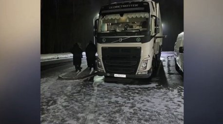 Под Борисовом с поличным задержали похитителей топлива с фур