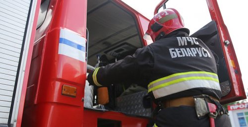 В Щучине спасатели ликвидировали пожар в магазине стройматериалов
