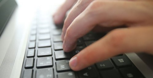 Житель Молодечно через интернет склонил 16-летнюю девушку к проституции