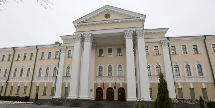 Следователи устанавливают обстоятельства смерти годовалой девочки в Петрикове