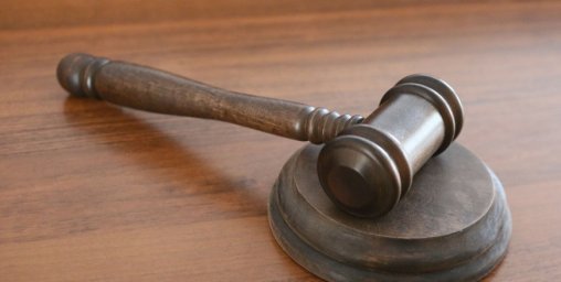 В Браславе суд начнет рассмотрение дела в отношении сына, убившего отца