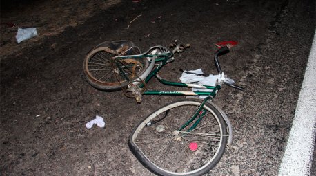 В Добрушском районе под колесами большегруза погиб велосипедист